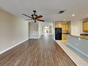 530 Bimini Bay Blvd in Apollo Beach, FL - Building Photo - Building Photo