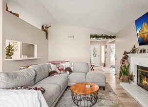 29827 Camino Cristal in Menifee, CA - Foto de edificio - Building Photo