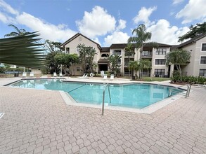 4201 W McNab Rd in Pompano Beach, FL - Building Photo - Building Photo
