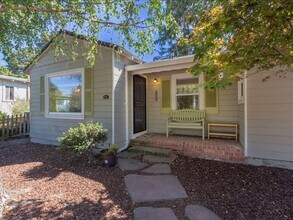 7741 Greenly Dr in Oakland, CA - Building Photo - Building Photo