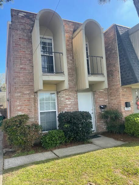 property at 5104 W Esplanade Ave