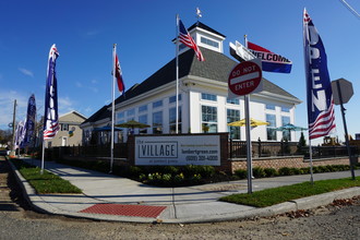 The Village at Lambert Green (Ohio) in Trenton, NJ - Building Photo - Building Photo