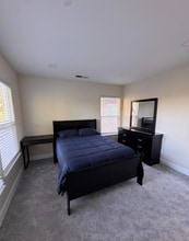 660 Greg Thatch Cir in Sacramento, CA - Building Photo - Building Photo