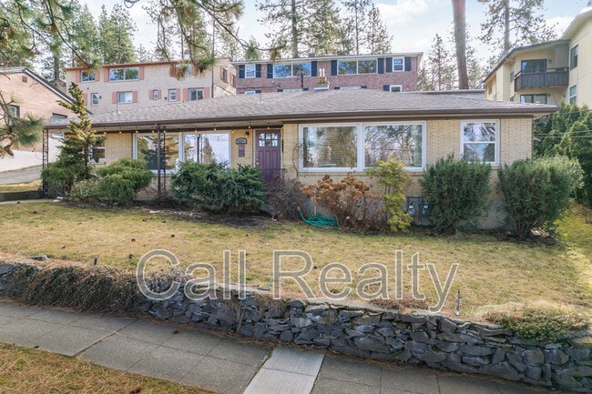 property at 827 W 11th Ave