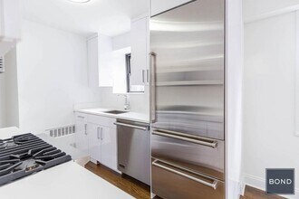 145 E 16th St in New York, NY - Building Photo - Building Photo
