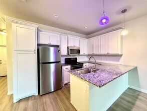 2301 N Hickory St in Sherman, TX - Building Photo - Building Photo