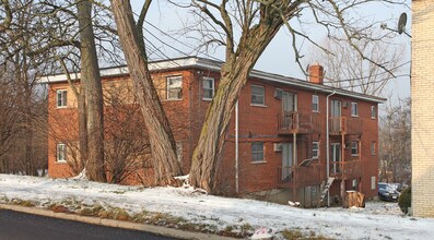 2686 Montana Ave in Cincinnati, OH - Foto de edificio - Building Photo