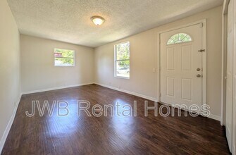 2223 Eudine Dr W in Jacksonville, FL - Building Photo - Building Photo