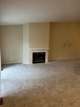 39930 Crosswinds Rd in Novi, MI - Building Photo - Building Photo