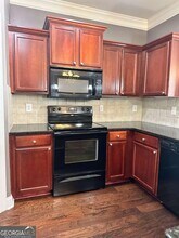 140 Townview Dr in Woodstock, GA - Building Photo - Building Photo