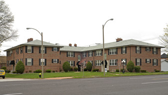 4717 Jamieson Ave Apartments