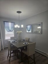 32 Homestead Ave, Unit Comfy Homestead in New Britain, CT - Building Photo - Building Photo