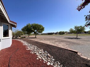 410 Dog Leg Dr in Fernley, NV - Building Photo - Building Photo