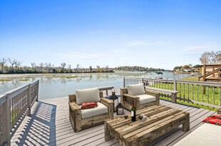 12701 Paradise View Ct W in Willis, TX - Building Photo