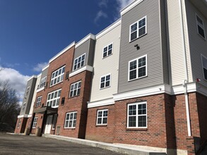 95 Bristol St, Unit 3C in Waterbury, CT - Building Photo - Building Photo