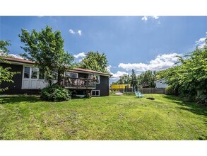 1142 Cheery Ln NE in Minneapolis, MN - Building Photo - Building Photo