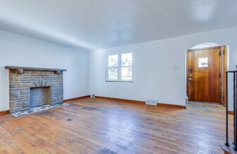 352-352 W 12th Ave in Homestead, PA - Building Photo - Building Photo
