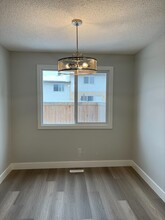 Lymburn Lane in Edmonton, AB - Building Photo - Building Photo