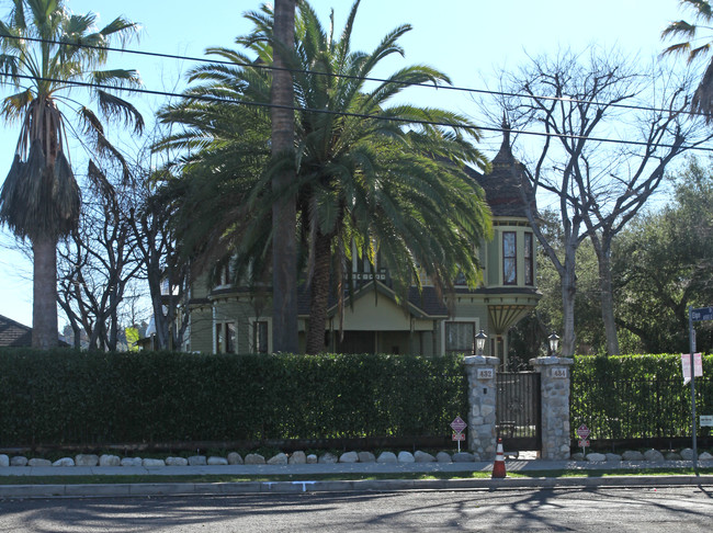 432 N Avenue 66 in Los Angeles, CA - Building Photo - Building Photo