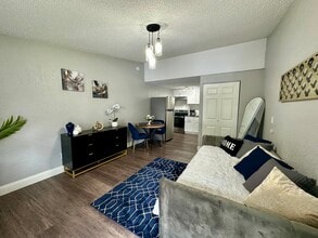 Winterwoods in Winter Garden, FL - Building Photo - Building Photo