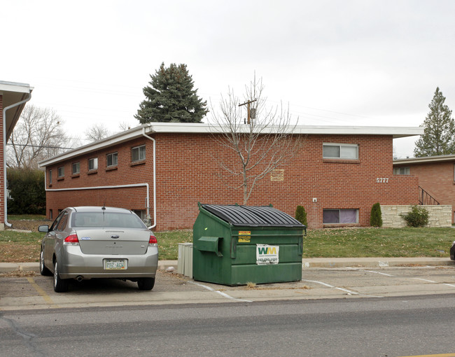 5777 S Bannock St in Littleton, CO - Building Photo - Building Photo