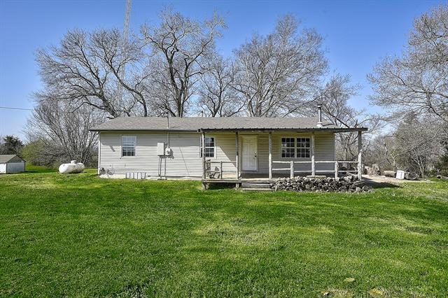 2281 Carpenters Bluff Rd in Denison, TX - Building Photo