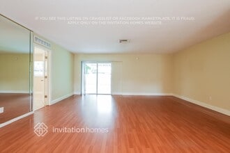 2911 Portsmouth St in Deltona, FL - Foto de edificio - Building Photo