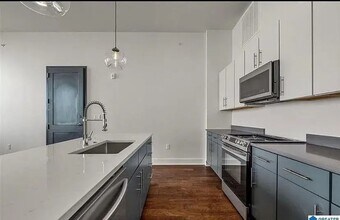 1801 2nd Ave N in Birmingham, AL - Building Photo - Building Photo