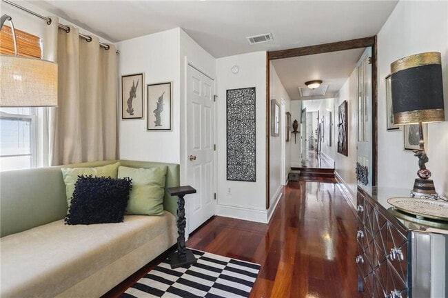 3121 Magazine St, Unit A in New Orleans, LA - Building Photo - Building Photo