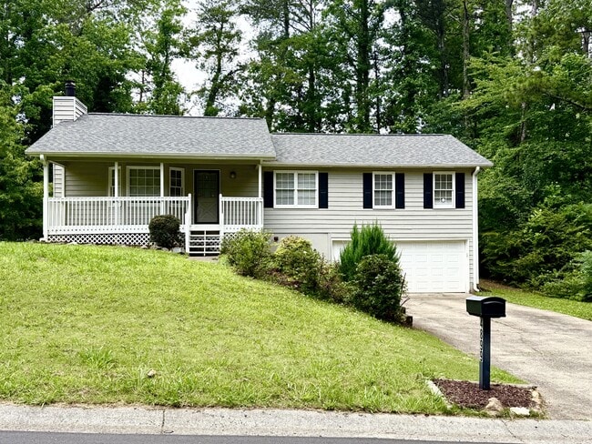 property at 4899 Raven Way NE
