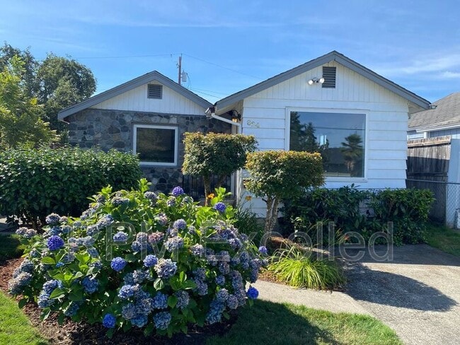 property at 824 6th St SE