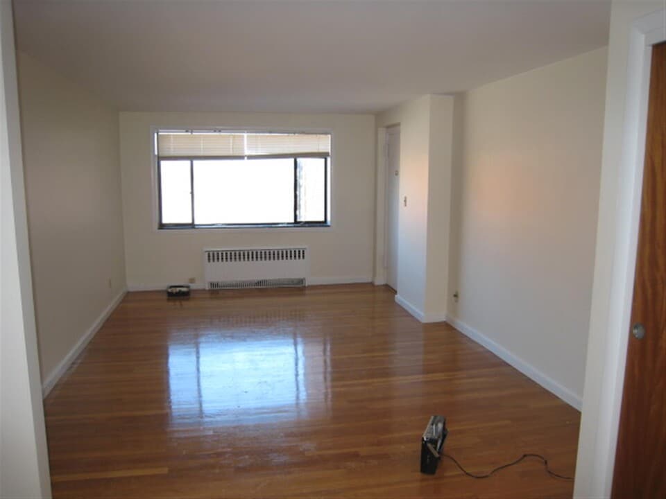 279 Massachusetts Ave, Unit 301 in Arlington, MA - Foto de edificio