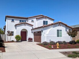 260 Waterfall Rd in Templeton, CA - Building Photo