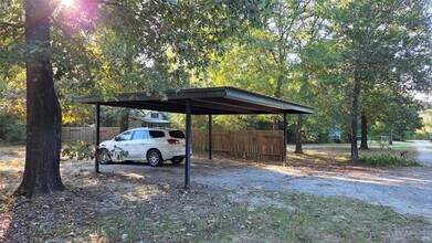 21150 Arnsworth in Montgomery, TX - Building Photo - Building Photo