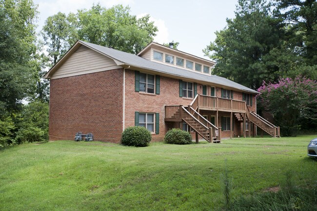 1899 Patterson Ct in Lawrenceville, GA - Foto de edificio - Building Photo