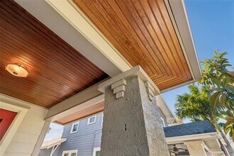 344 21st Ave NE in St. Petersburg, FL - Building Photo - Building Photo