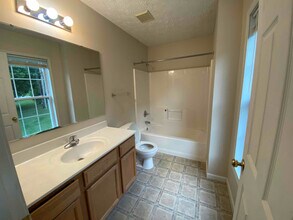 2106 Shadyside Rd-Unit -Unit E in St. Albans, WV - Building Photo - Building Photo