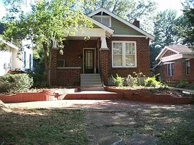 617 Moulton St E in Decatur, AL - Building Photo