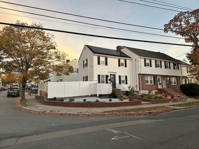 98 Bell Rock St, Unit A02 in Malden, MA - Building Photo - Building Photo