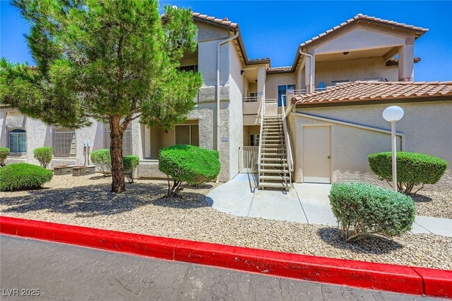 property at 75 N Valle Verde Dr