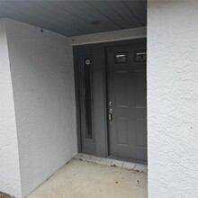 11473 Oakhurst Rd in Largo, FL - Building Photo - Building Photo