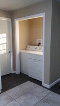 4566 Knoxville Hwy, Unit 1 in Oliver Springs, TN - Building Photo - Building Photo