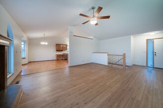 1339 S Summit Rd in Derby, KS - Building Photo - Building Photo