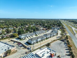 6205 Roby Dr in Arlington, TX - Building Photo - Building Photo