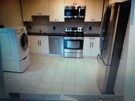 2910 E Carson St, Unit Apt #2 in Pittsburgh, PA - Building Photo