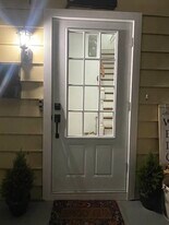 13 Division St W in Greenwich, CT - Building Photo