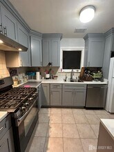 36 Rainford Rd in Edison, NJ - Building Photo - Building Photo