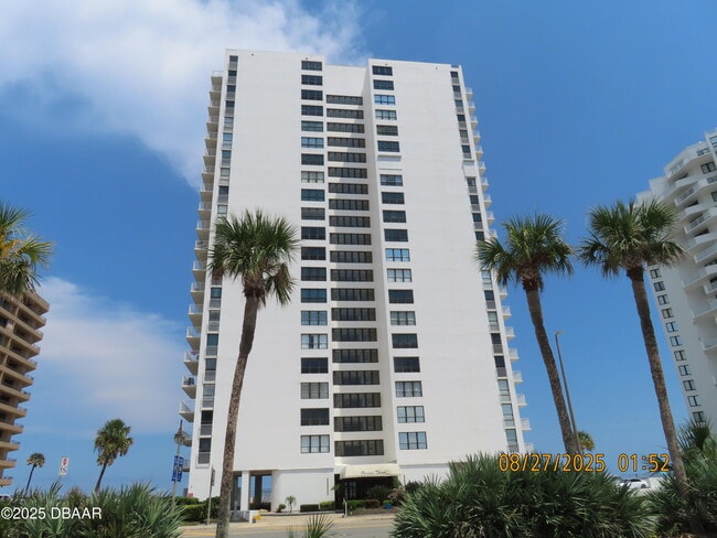 3043 S Atlantic Ave in Daytona Beach Shores, FL - Building Photo - Building Photo