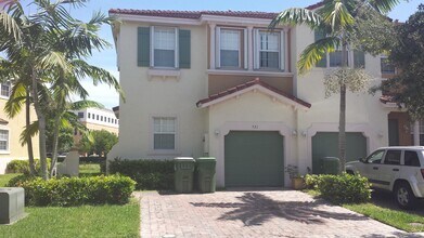 521 NE 21st Terrace in Homestead, FL - Building Photo - Building Photo