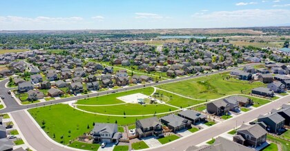 911 Camberly Dr in Windsor, CO - Building Photo - Building Photo
